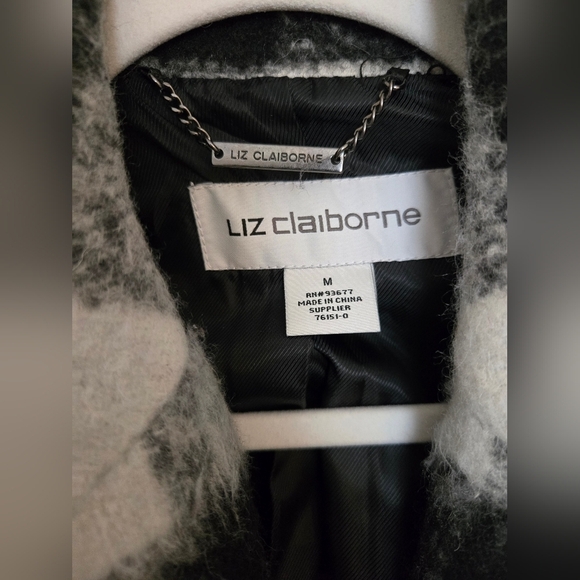 Liz Claiborne Buffalo plaid checkered overcoat warm winter minimalist Medium - Picture 3 of 5